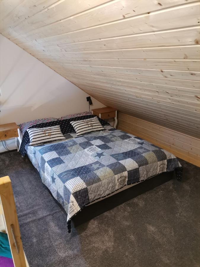 Apartament Nad Wodą Koło Miedzyzrdrojów *